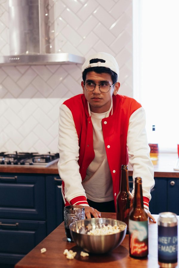 Achat varsity jacket : livrez votre style aux quatre coins du monde !